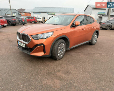 Оранжевый БМВ iX2, объемом двигателя 0 л и пробегом 10 тыс. км за 48000 $, фото 1 на Automoto.ua