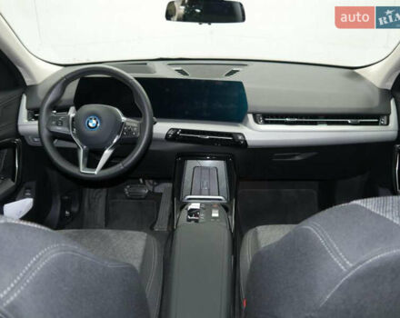 Оранжевый БМВ iX2, объемом двигателя 0 л и пробегом 10 тыс. км за 48000 $, фото 28 на Automoto.ua