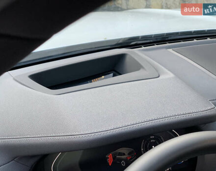 Белый БМВ iX3, объемом двигателя 0 л и пробегом 179 тыс. км за 27500 $, фото 24 на Automoto.ua