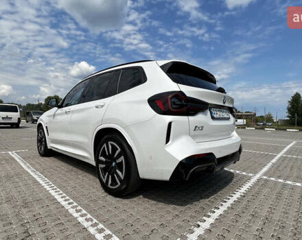 Белый БМВ iX3, объемом двигателя 0 л и пробегом 36 тыс. км за 42000 $, фото 17 на Automoto.ua