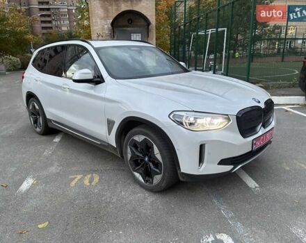 Белый БМВ iX3, объемом двигателя 0 л и пробегом 154 тыс. км за 28900 $, фото 2 на Automoto.ua