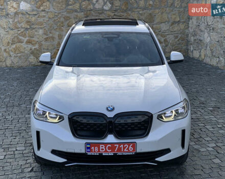 Белый БМВ iX3, объемом двигателя 0 л и пробегом 179 тыс. км за 27500 $, фото 2 на Automoto.ua