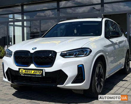 Белый БМВ iX3, объемом двигателя 86 л и пробегом 38 тыс. км за 51500 $, фото 2 на Automoto.ua