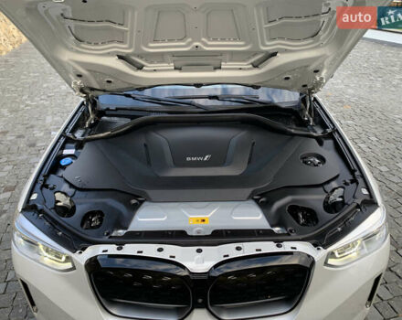Белый БМВ iX3, объемом двигателя 0 л и пробегом 179 тыс. км за 27500 $, фото 56 на Automoto.ua