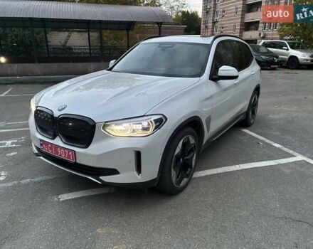 Белый БМВ iX3, объемом двигателя 0 л и пробегом 154 тыс. км за 28900 $, фото 4 на Automoto.ua