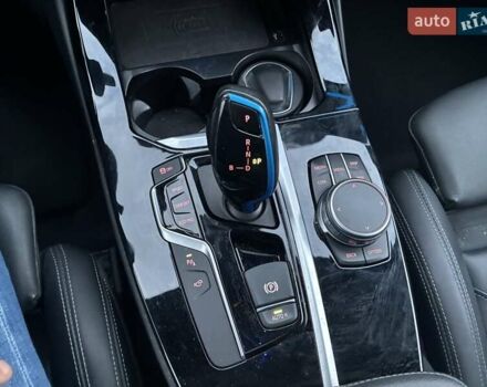 Белый БМВ iX3, объемом двигателя 0 л и пробегом 154 тыс. км за 28900 $, фото 13 на Automoto.ua