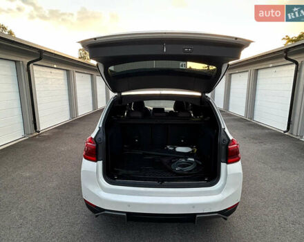 Белый БМВ iX3, объемом двигателя 0 л и пробегом 111 тыс. км за 32500 $, фото 20 на Automoto.ua