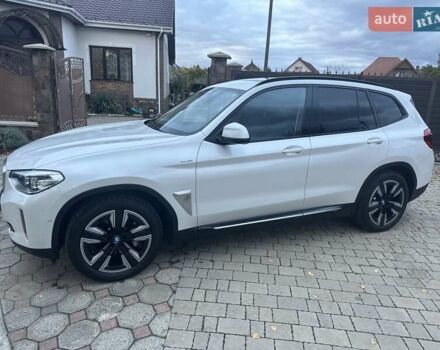 Белый БМВ iX3, объемом двигателя 0 л и пробегом 101 тыс. км за 29500 $, фото 6 на Automoto.ua