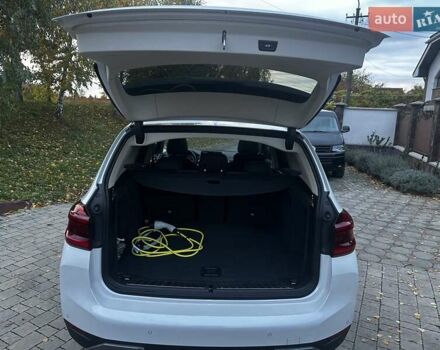 Белый БМВ iX3, объемом двигателя 0 л и пробегом 101 тыс. км за 29500 $, фото 16 на Automoto.ua