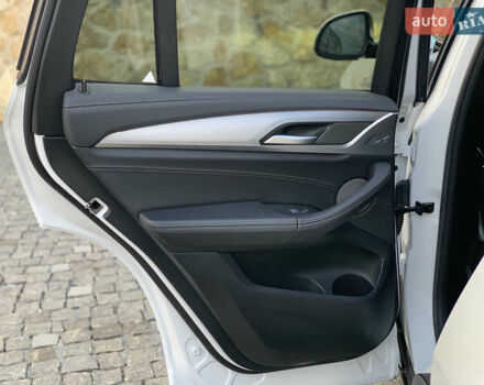 Белый БМВ iX3, объемом двигателя 0 л и пробегом 179 тыс. км за 27500 $, фото 50 на Automoto.ua