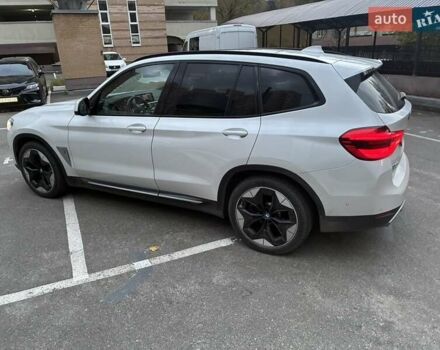 Белый БМВ iX3, объемом двигателя 0 л и пробегом 154 тыс. км за 28900 $, фото 8 на Automoto.ua