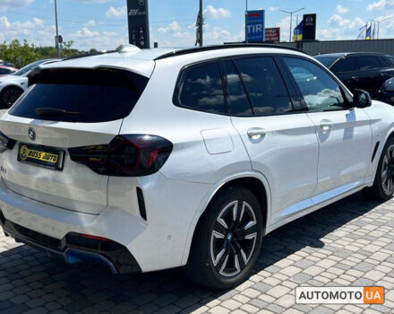 Белый БМВ iX3, объемом двигателя 86 л и пробегом 38 тыс. км за 51500 $, фото 6 на Automoto.ua