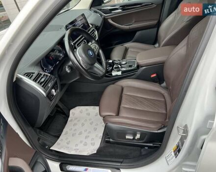 Білий БМВ iX3, об'ємом двигуна 0 л та пробігом 44 тис. км за 38539 $, фото 12 на Automoto.ua