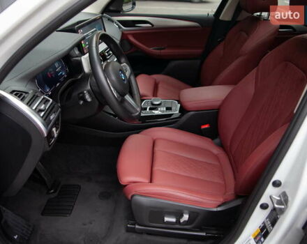 Білий БМВ iX3, об'ємом двигуна 0 л та пробігом 4 тис. км за 39700 $, фото 18 на Automoto.ua