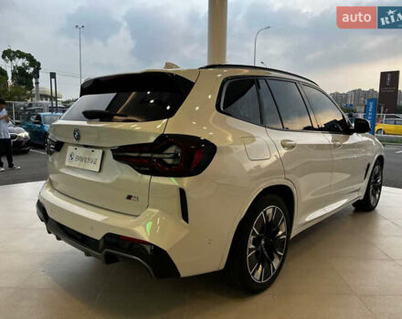 БМВ iX3 2023 в Киеве на Automoto.ua Белый БМВ iX3, объемом двигателя 0 л и пробегом 9 тыс. км за 34200 $, фото 5 на Automoto.ua