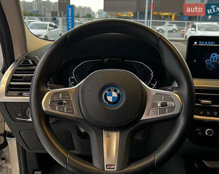 БМВ iX3 2023 в Киеве на Automoto.ua Белый БМВ iX3, объемом двигателя 0 л и пробегом 9 тыс. км за 34200 $, фото 7 на Automoto.ua