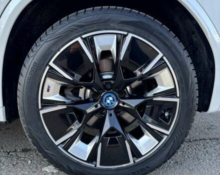 Белый БМВ iX3, объемом двигателя 0 л и пробегом 1 тыс. км за 50500 $, фото 26 на Automoto.ua