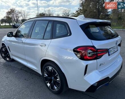 Белый БМВ iX3, объемом двигателя 0 л и пробегом 1 тыс. км за 50500 $, фото 12 на Automoto.ua