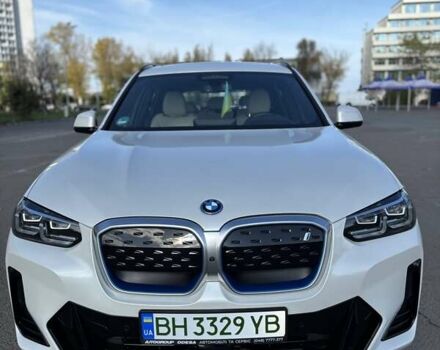 Белый БМВ iX3, объемом двигателя 0 л и пробегом 1 тыс. км за 50500 $, фото 4 на Automoto.ua