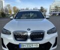 Белый БМВ iX3, объемом двигателя 0 л и пробегом 1 тыс. км за 50500 $, фото 4 на Automoto.ua