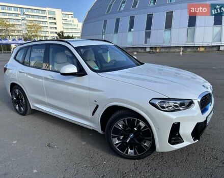 Белый БМВ iX3, объемом двигателя 0 л и пробегом 1 тыс. км за 50500 $, фото 9 на Automoto.ua