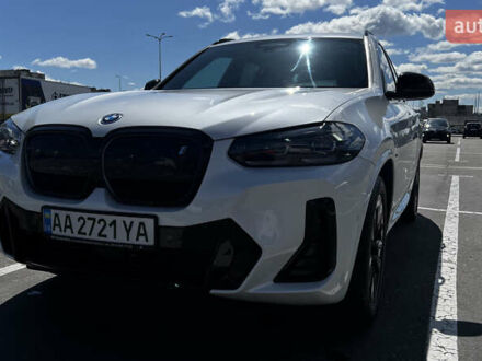Белый БМВ iX3, объемом двигателя 0 л и пробегом 36 тыс. км за 42000 $, фото 1 на Automoto.ua