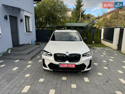 БМВ iX3 2023 в Львове на Automoto.ua Белый БМВ iX3, объемом двигателя 0 л и пробегом 57 тыс. км за 39000 $, фото 1 на Automoto.ua