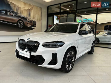 БМВ iX3 2023 у Києві на Automoto.ua Білий БМВ iX3, об'ємом двигуна 0 л та пробігом 9 тис. км за 34500 $, фото 1 на Automoto.ua