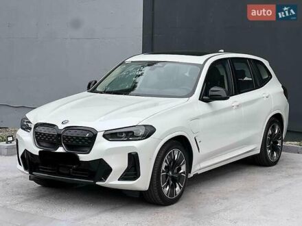 Белый БМВ iX3, объемом двигателя 0 л и пробегом 5 тыс. км за 42000 $, фото 1 на Automoto.ua
