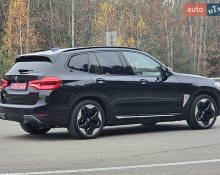 Черный БМВ iX3, объемом двигателя 0 л и пробегом 79 тыс. км за 34999 $, фото 8 на Automoto.ua