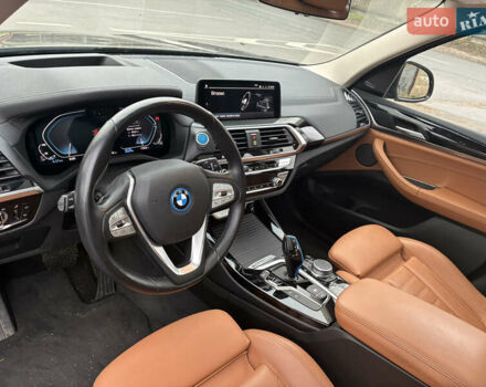 Чорний БМВ iX3, об'ємом двигуна 0 л та пробігом 147 тис. км за 29000 $, фото 15 на Automoto.ua