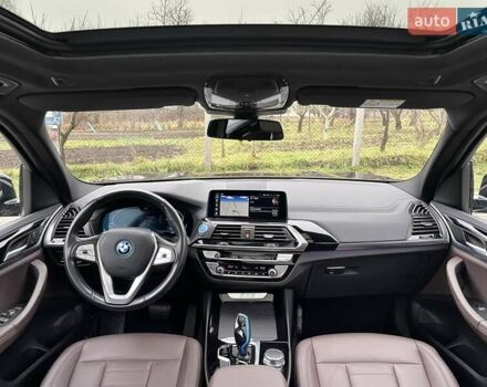 Чорний БМВ iX3, об'ємом двигуна 0 л та пробігом 97 тис. км за 31700 $, фото 33 на Automoto.ua
