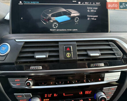 Черный БМВ iX3, объемом двигателя 0 л и пробегом 139 тыс. км за 35200 $, фото 31 на Automoto.ua