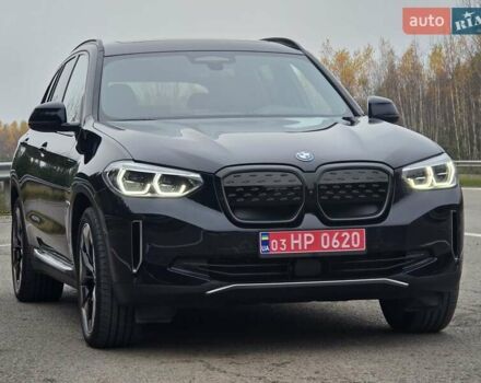 Черный БМВ iX3, объемом двигателя 0 л и пробегом 79 тыс. км за 34999 $, фото 12 на Automoto.ua