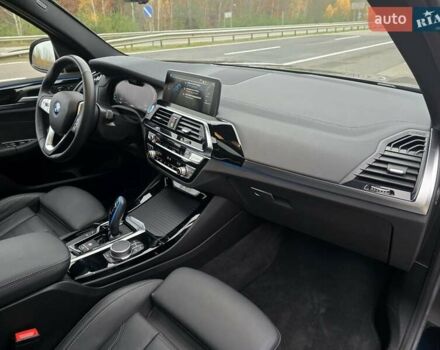 Черный БМВ iX3, объемом двигателя 0 л и пробегом 79 тыс. км за 34999 $, фото 92 на Automoto.ua