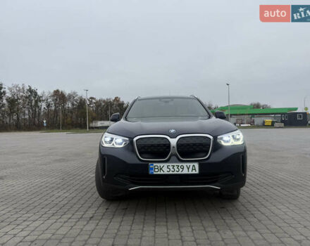Черный БМВ iX3, объемом двигателя 0 л и пробегом 139 тыс. км за 35200 $, фото 5 на Automoto.ua