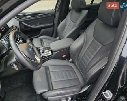 Черный БМВ iX3, объемом двигателя 0 л и пробегом 79 тыс. км за 34999 $, фото 57 на Automoto.ua