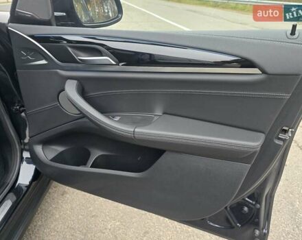 Черный БМВ iX3, объемом двигателя 0 л и пробегом 79 тыс. км за 34999 $, фото 86 на Automoto.ua