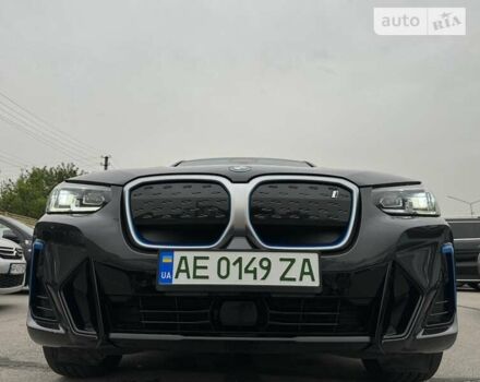 Чорний БМВ iX3, об'ємом двигуна 0 л та пробігом 35 тис. км за 49999 $, фото 6 на Automoto.ua