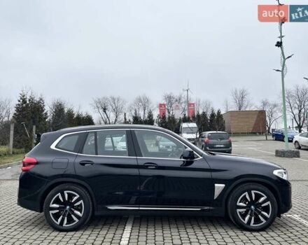 Чорний БМВ iX3, об'ємом двигуна 0 л та пробігом 97 тис. км за 31700 $, фото 6 на Automoto.ua
