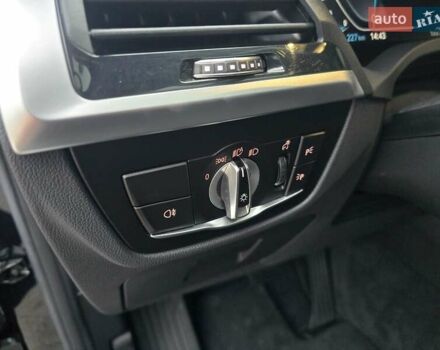 Черный БМВ iX3, объемом двигателя 0 л и пробегом 79 тыс. км за 34999 $, фото 61 на Automoto.ua