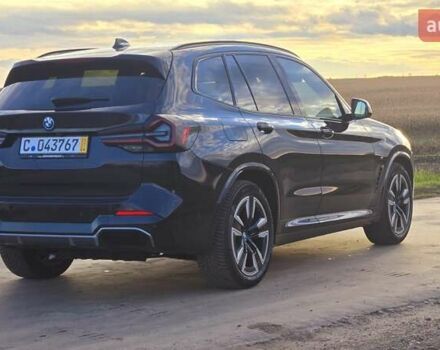 Черный БМВ iX3, объемом двигателя 0 л и пробегом 50 тыс. км за 41850 $, фото 7 на Automoto.ua