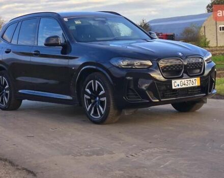 Черный БМВ iX3, объемом двигателя 0 л и пробегом 50 тыс. км за 41850 $, фото 10 на Automoto.ua