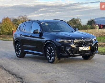 Черный БМВ iX3, объемом двигателя 0 л и пробегом 50 тыс. км за 41850 $, фото 3 на Automoto.ua