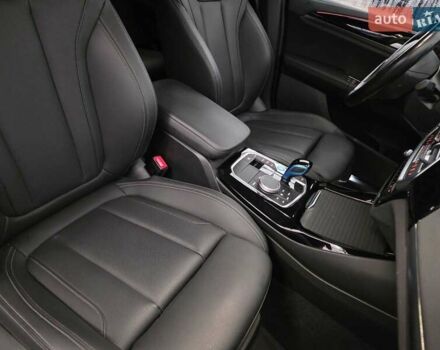 Черный БМВ iX3, объемом двигателя 0 л и пробегом 64 тыс. км за 42850 $, фото 4 на Automoto.ua