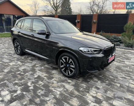 Черный БМВ iX3, объемом двигателя 0 л и пробегом 54 тыс. км за 39500 $, фото 29 на Automoto.ua