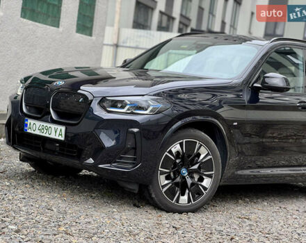 Черный БМВ iX3, объемом двигателя 0 л и пробегом 28 тыс. км за 45000 $, фото 1 на Automoto.ua