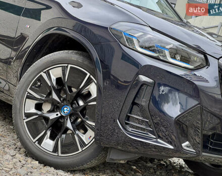 Черный БМВ iX3, объемом двигателя 0 л и пробегом 28 тыс. км за 45000 $, фото 12 на Automoto.ua