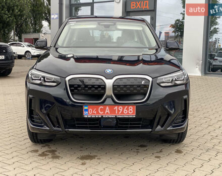 Черный БМВ iX3, объемом двигателя 0 л и пробегом 1 тыс. км за 39999 $, фото 2 на Automoto.ua