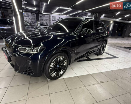 Черный БМВ iX3, объемом двигателя 0 л и пробегом 9 тыс. км за 42000 $, фото 4 на Automoto.ua